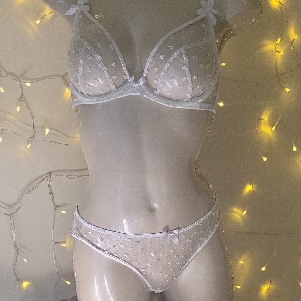 Agent Provocateur Sheer White Polka Dot Bra Set Lot 106